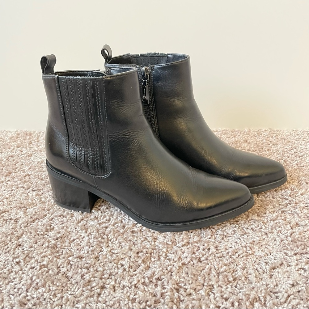 Blondo Black Ankle Boots Size 6